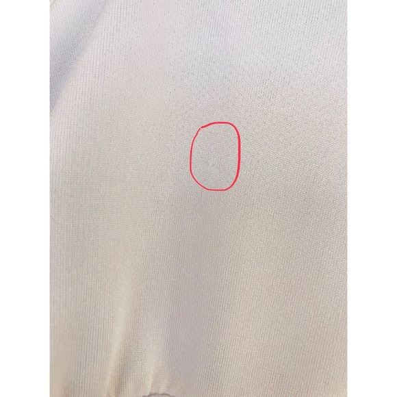 Divided H & M Graphic Crop Top     Medium - Picture 7 of 7